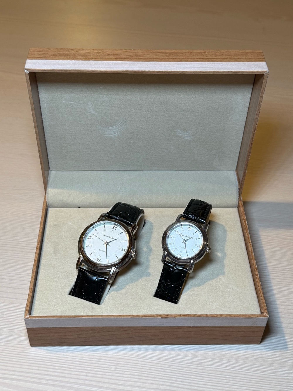 Legends Casino Yakama Nation Matching His & Hers Quartz Watch Set with Box
